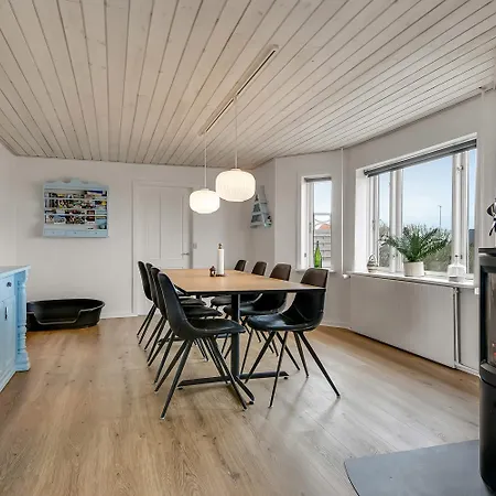 I Vrist - Taet Ved Vesterhavet Sj376