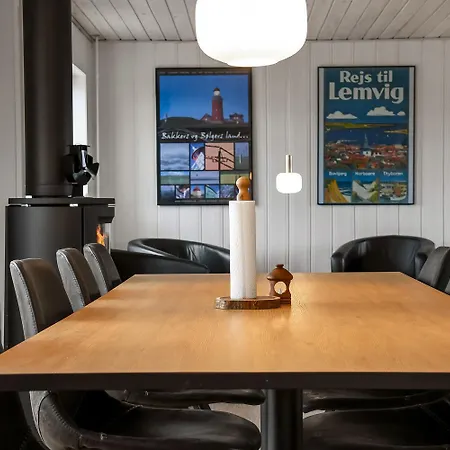I Vrist - Taet Ved Vesterhavet Sj376 *