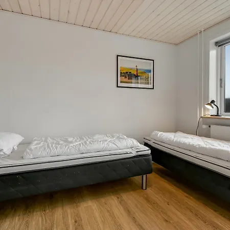 I Vrist - Taet Ved Vesterhavet Sj376 *